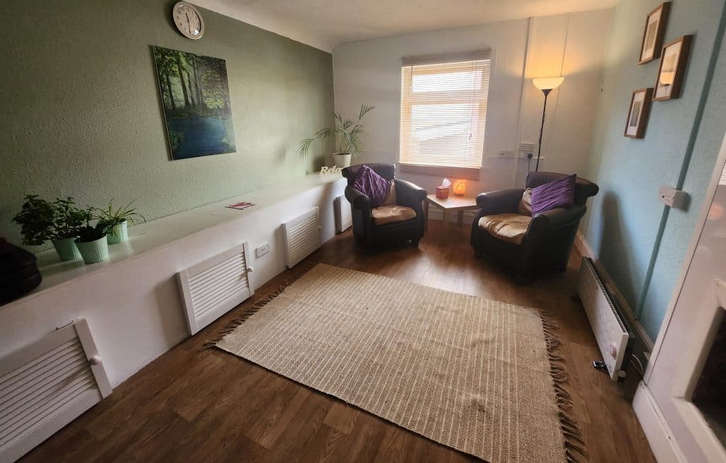 Furzeham therapy room for counselling, hypnotherapy and reiki